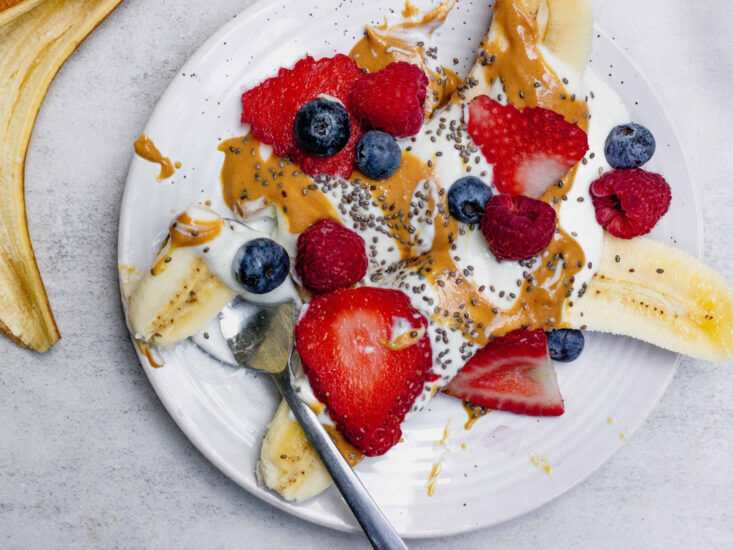 high protein meals for muscle gain 5 Greek Yogurt Banana Split