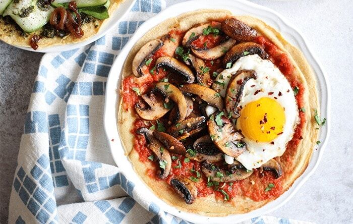 Mushrooms breakfast pizza