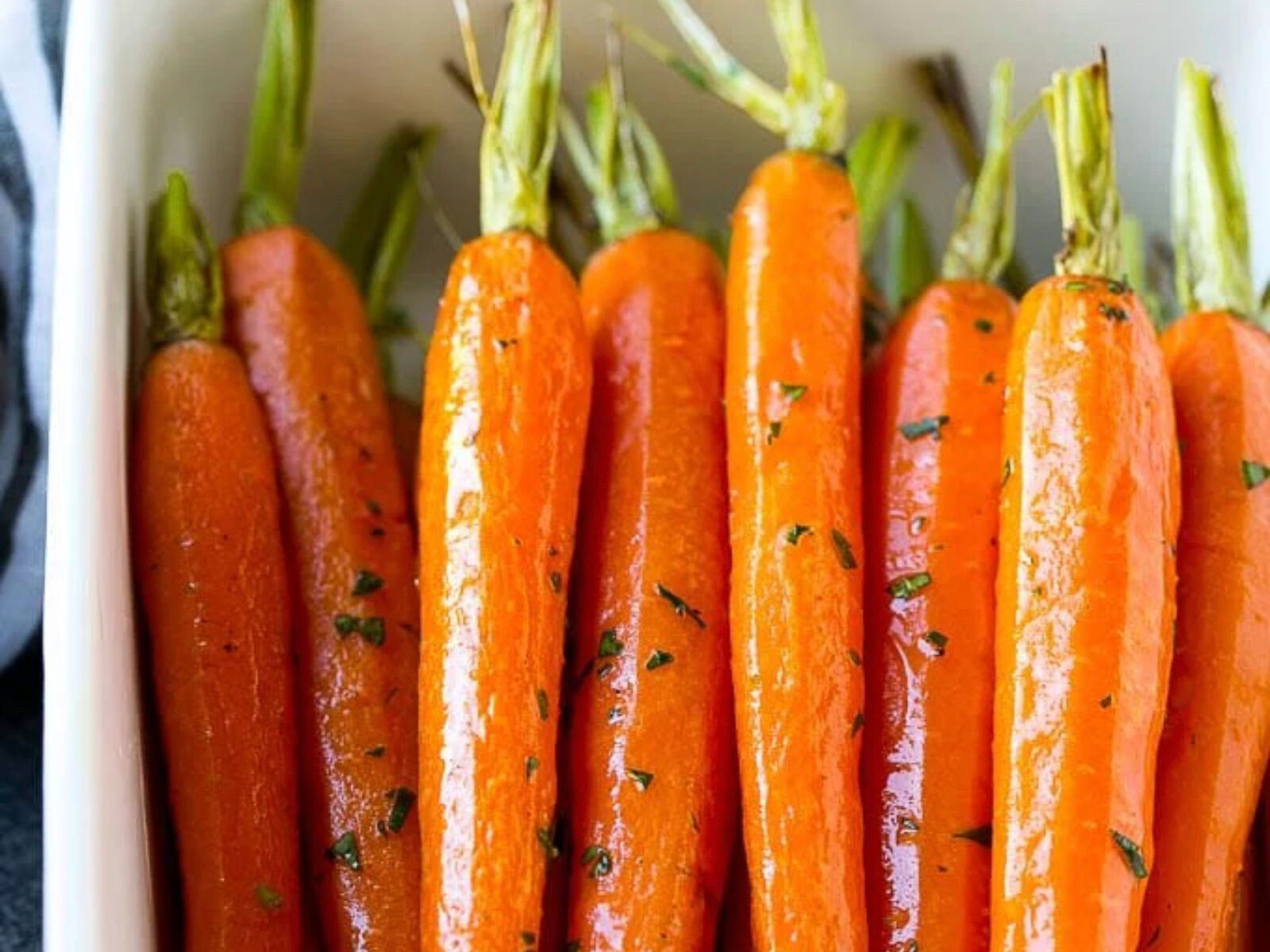 12 Healthy Easter Dinner Recipes From Appetizers To Dessert 12 healthy easter dinner recipes from appetizers to dessert