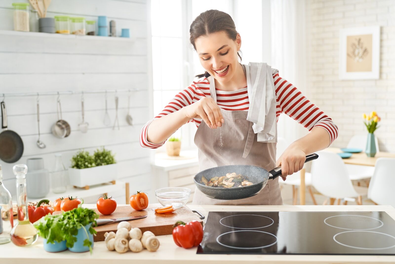 Healthy,Food,At,Home.,Happy,Woman,Is,Preparing,The,Proper